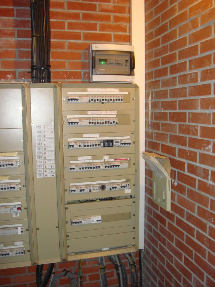 DETECTION MONOXYDE DE CARBONE DANS UN ERP INSTALLATION REALISEE PAR GLSI AVEC DU MATERIEL DE MARQUE TECNOCONTROL CENTRALE CE100 AVEC 2 ALIMENTATIONS AL100 (230V) et AL101 (Batterie) / SONDE TS 220 EC-S