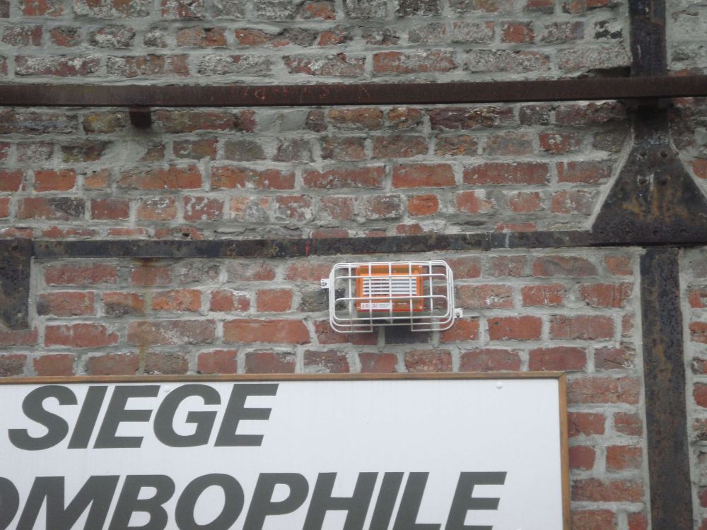 DETECTION MONOXYDE DE CARBONE DANS UN ERP INSTALLATION REALISEE PAR GLSI AVEC DU MATERIEL DE MARQUE TECNOCONTROL CENTRALE CE408P / SONDES ELECTROCHIMIQUES TS 220 EC-S PROTEGEES PAR GRILLES / SIRENE FLASH SE 301 A EGALEMENT PROTEGEE