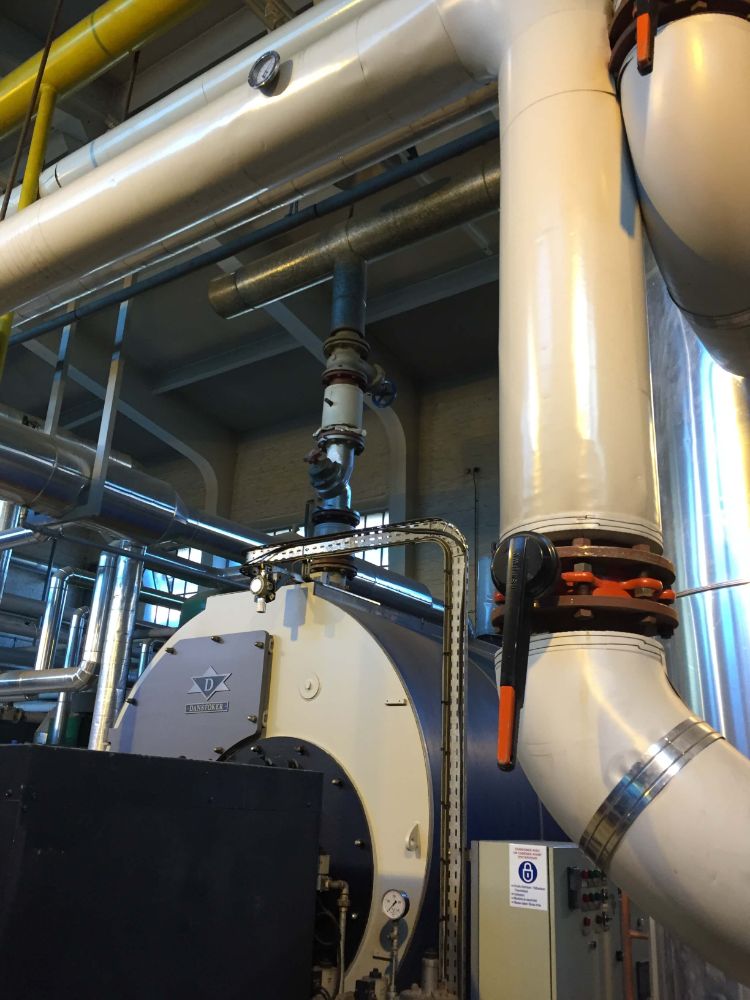 DETECTION GAZ ATEX DANS LA CHAUFFERIE SECTEUR MAUBEUGE INSTALLATION REALISEE PAR GLSI AVEC DU MATERIEL DE MARQUE TECNOCONTROL : CENTRALE CITY CE 408P POSEE EN EXTERIEUR DANS UN COFFRET ETANCHE EQUIPE D'UNE SONDE THERMOSTATIQUE / CAPTEUR SE 183KM AVEC CONES CONCENTRATEURS TR 532 PERMETTANT UNE MEILLEURE RECUPERATION DES FUITES