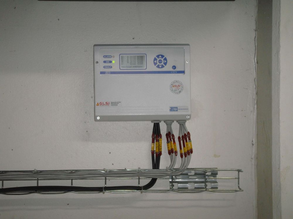DETECTION GAZ ATEX DANS UNE CHAUFFERIE SECTEUR TOURCOING INSTALLATION GLSI MATERIEL DE MARQUE TECNOCONTROL CENTRALE CITY CE408P / CAPTEUR ATEX SE 193KM / SIRENE FLASH SE 301A / COFFRET ET PROTECTION EXTERIEURS POUR ELECTROVANNE