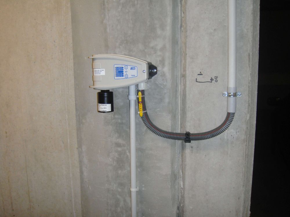 DETECTION GAZ CO (monoxyde de carbone) et NO2 (dioxyde d'azote) DANS UN PARKING REGION DUNKERQUE INSTALLATION REALISEE PAR GLSI AVEC DU MATERIEL DE MARQUE TECNOCONTROL CENTRALE CITY CE 408P / SONDES MULTIPLES ELECTROCHIMIQUES CO (monoxyde de carbone) / NO2 (dioxyde d'azote)
