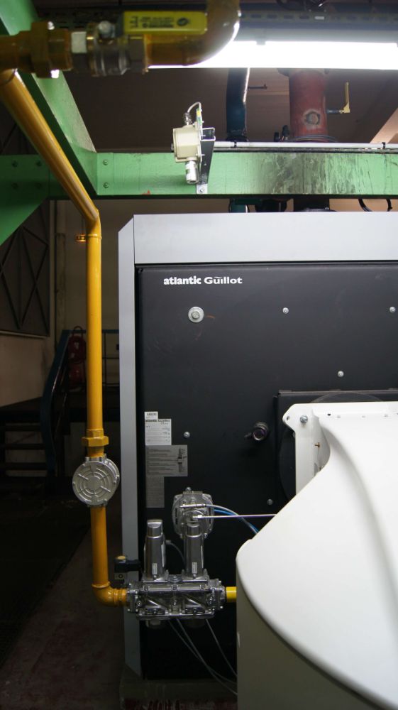 DETECTION GAZ METHANE (CH4) ET MONOXYDE DE CARBONE (CO) DANS UNE CHAUFFERIE INSTALLATION REALISEE PAR GLSI AVEC DU MATERIEL DE MARQUE TECNOCONTROL SONDES ATEX SE 193KM (methane) SONDE TS 220EC-S (CO) AVEC ELECTROVANNE GAZ SITUEE EN EXTERIEUR PROTEGEE PAR COFFRET MARINA