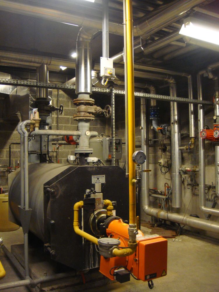 DETECTION GAZ PARKING ET CHAUFFERIE DANS LE PARKING MUTUELLE SOCIALE SECTEUR ARRAS INSTALLATION REALISEE PAR GLSI AVEC MATERIEL DE MARQUE TECNOCONTROL CENTRALE A MICROPROCESSEUR CE700P AVEC ALIMENTATION DE SECOURS ELLE PEUT RECEVOIR JUSQUE 184 SONDES POUR LA CHAUFFERIE SONDES SE 192KM (methane) ET SONDES TS 220 ECS (CO) POUR LE PARKING SONDES MULTIPLES SPECIAL PARKING TS 255 CN2 / DETECTION CO (monoxyde de carbone) ET NO2 (dioxyde d'azote) LES SONDES HAUTS ET BAS SONT PROTEGEES DES CHOCS PAR DES TR533