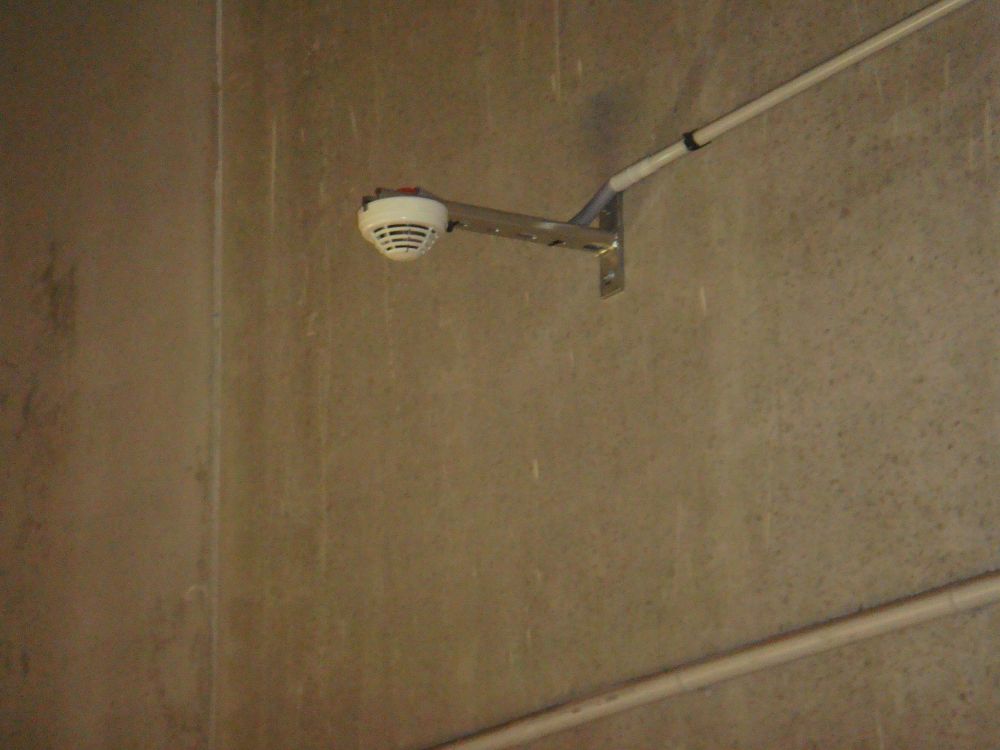 DETECTION INCENDIE CONVENTIONNELLE DANS UNE BIOMASSE INSTALLATION REALISEE PAR GLSI AVEC DU MATERIEL FINSECUR CENTRALE KARA 8UP ALIMENTATION DE SECOURS CORAIL INSTALLEES EN EXTERIEUR DANS UN COFFRET ETANCHE ET THERMOSTATE DETECTEURS OPTIQUES DE FUMEE CAP112 / DETECTEURS DE FLAMME FUV112 A / DETECTEURS LINEAIRES BOREAL / SIRENE SIROCCO