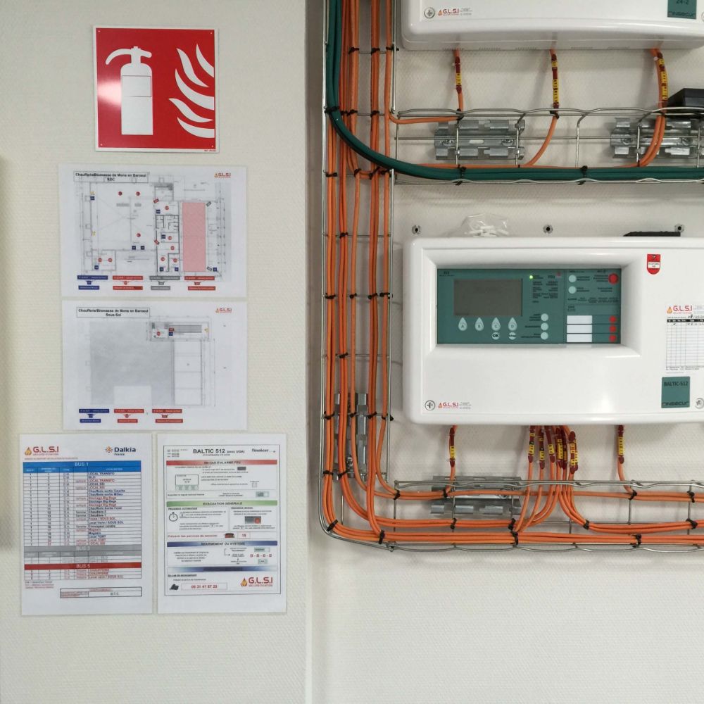 DETECTION INCENDIE PAR VIDEO THERMIQUE DANS UNE BIOMASSE SECTEUR MONS EN BAROEUL INSTALLATION REALISEE PAR GLSI AVEC DU MATERIEL DE MARQUE FINSECUR : CENTRALE ADRESSABLE BALTIC 512 ALIMENTATION CORAIL DETECTEURS DE FLAMMES DETECTEURS OPTIQUES LINEAIRES BOREAL