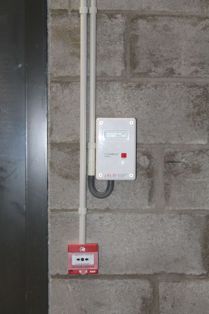DETECTION INCENDIE PAR VIDEO THERMIQUE DANS UNE BIOMASSE SECTEUR MONS EN BAROEUL INSTALLATION REALISEE PAR GLSI AVEC DU MATERIEL DE MARQUE FINSECUR : CENTRALE ADRESSABLE BALTIC 512 ALIMENTATION CORAIL DETECTEURS DE FLAMMES DETECTEURS OPTIQUES LINEAIRES BOREAL