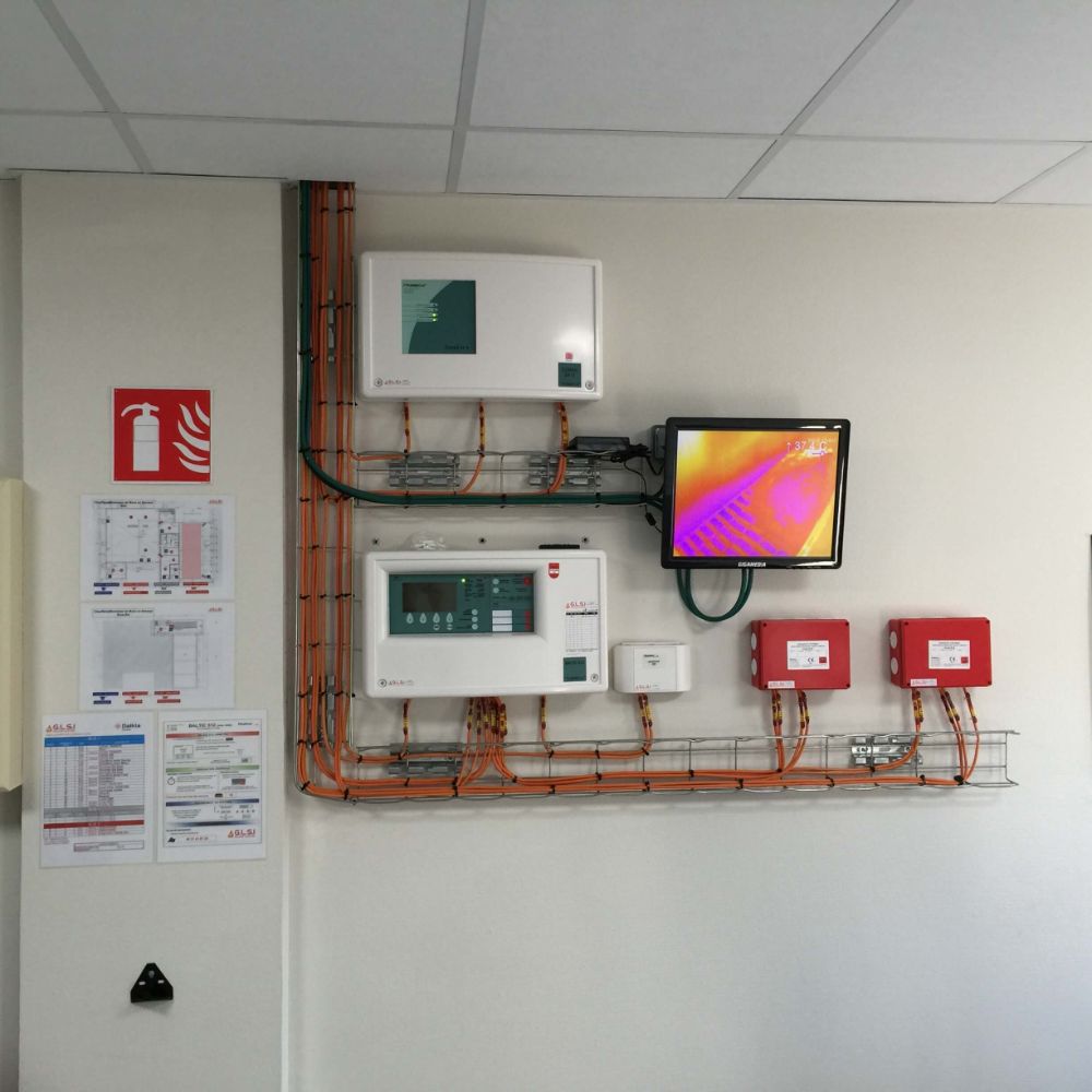 DETECTION INCENDIE PAR VIDEO THERMIQUE DANS UNE BIOMASSE SECTEUR MONS EN BAROEUL INSTALLATION REALISEE PAR GLSI AVEC DU MATERIEL DE MARQUE FINSECUR : CENTRALE ADRESSABLE BALTIC 512 ALIMENTATION CORAIL DETECTEURS DE FLAMMES DETECTEURS OPTIQUES LINEAIRES BOREAL