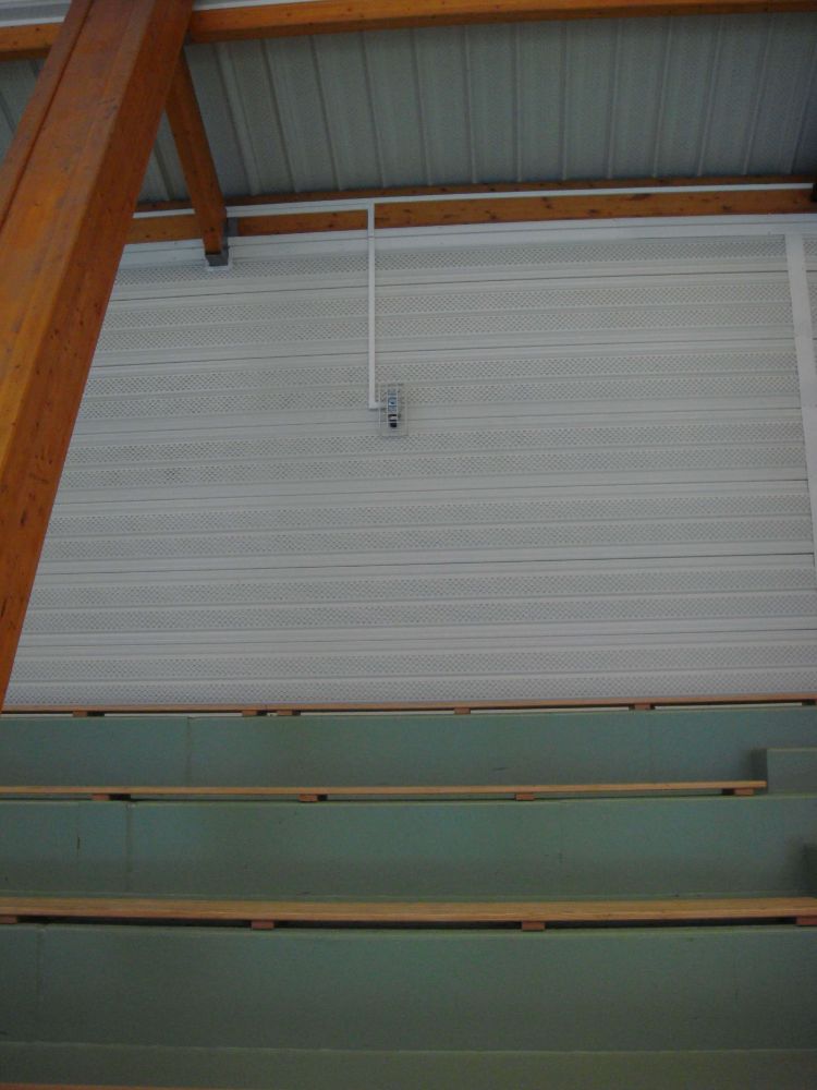 DETECTION MONOXYDE DE CARBONE (CO) DANS UNE SALLE DE SPORTS INSTALLATION REALISEE PAR GLSI AVEC DU MATERIEL DE MARQUE TECNOCONTROL : 1 CENTRALE CITY CE408P / SONDES TS 220 EC-S CHACUNE AVEC UNE PROTECTION GRILLAGEE EVITANT LES CHOCS / SIRENES-FLASH SE 301A EGALEMENT PROTEGEES / COFFRET DE PROTECTION ELECTROVANNES GAZ