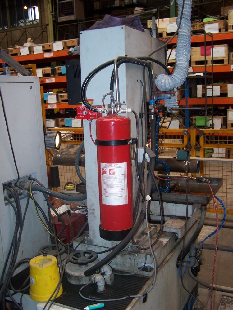 EXTINCTION AUTOMATIQUE TRACEFLAM POUR LA PROTECTION D'UN GROUPE HUILE EN INDUSTRIE REGION MAUBEUGE INSTALLATION REALISEE PAR GLSI