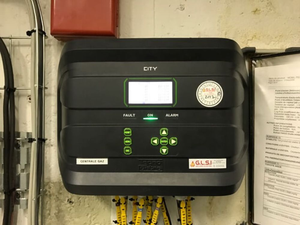 DETECTION GAZ METHANE (CH4) DANS UNE COGENERATION ET UNE CHAUFFERIE SECTEUR CREIL INSTALLATION REALISEE PAR GLSI AVEC DU MATERIEL DE MARQUE TECNOCONTROLE ET NOTAMMENT LA NOUVELLE CENTRALE CITY CE408 / SONDES SE 183 KM AVEC CONES CONCENTRATEURS ET SIRENES FLASH SE 301A
